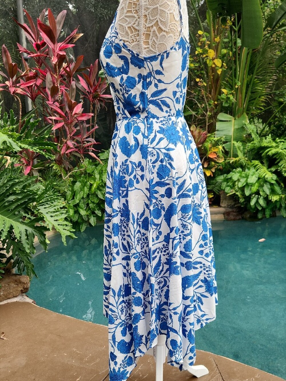 Stunning Blue and White Floral Sundress. Go To Summer Dress! - Picture 2 of 7